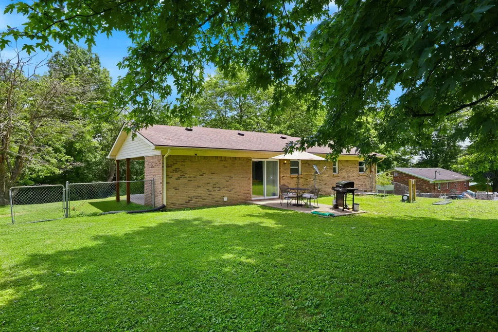 1919 Gilberts Creek Road Lancaster KY 40444