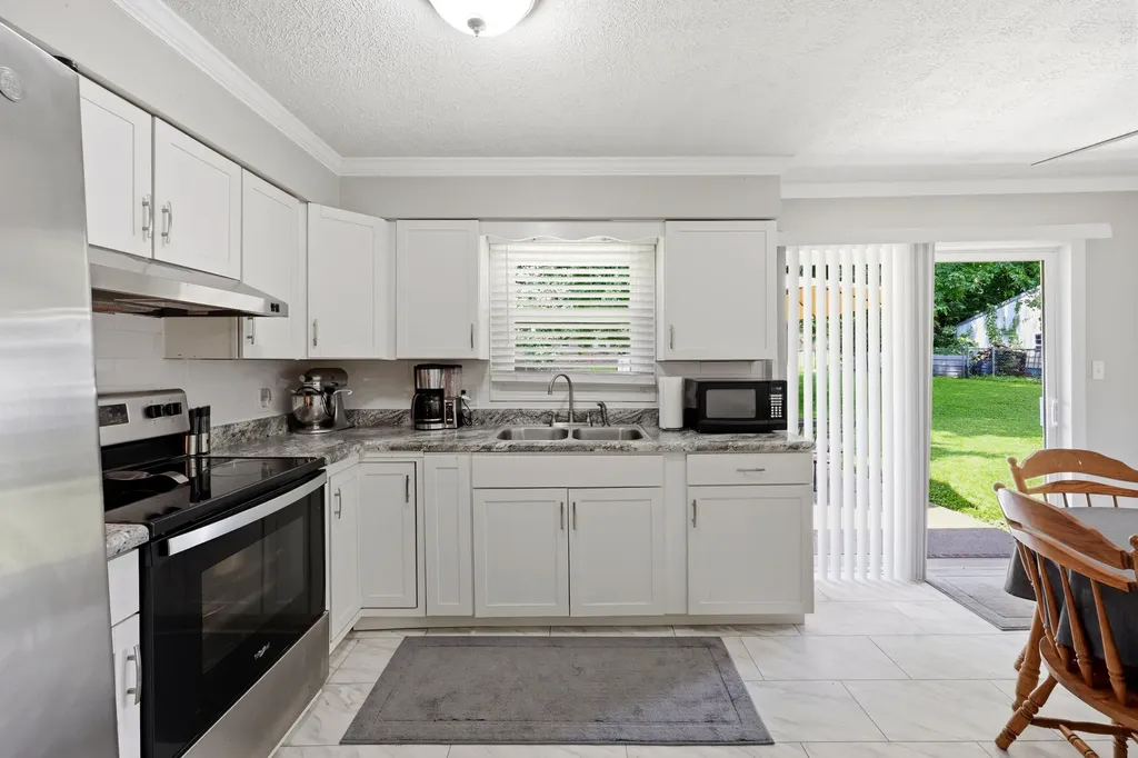 1919 Gilberts Creek Road Lancaster KY 40444