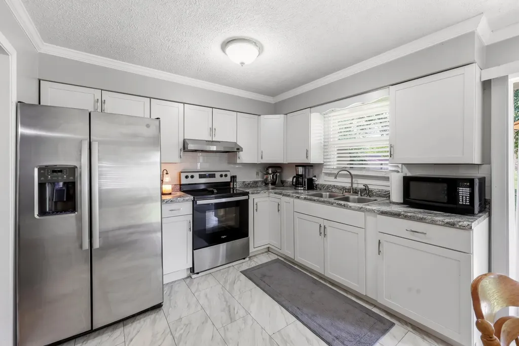 1919 Gilberts Creek Road Lancaster KY 40444