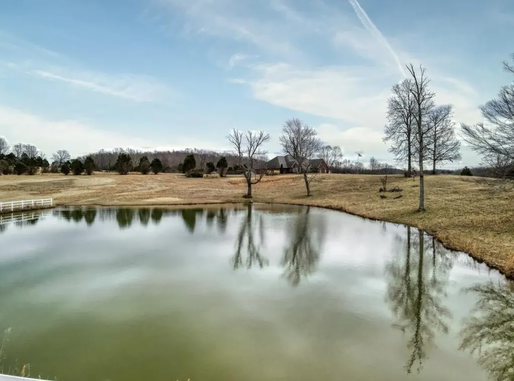 122 Fairway Acres Drive Dunmor KY 42239
