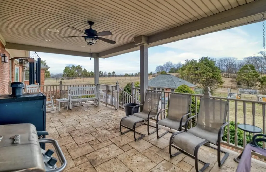 122 Fairway Acres Drive Dunmor KY 42239