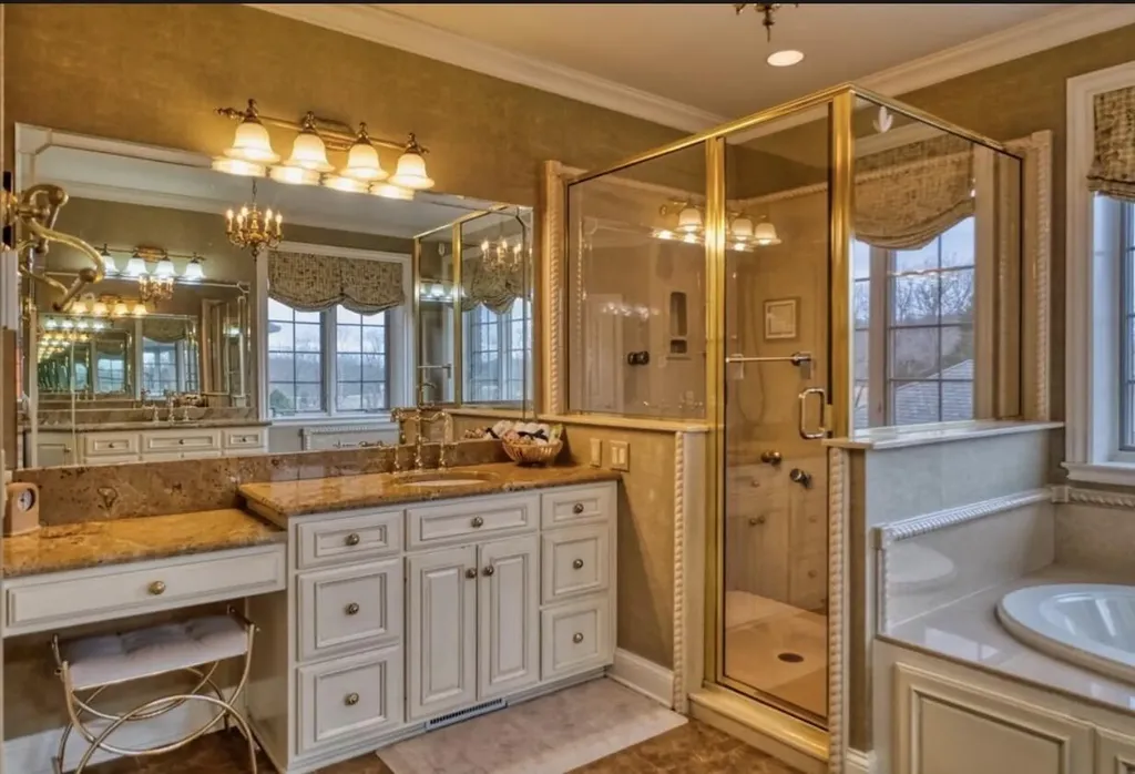 122 Fairway Acres Drive Dunmor KY 42239