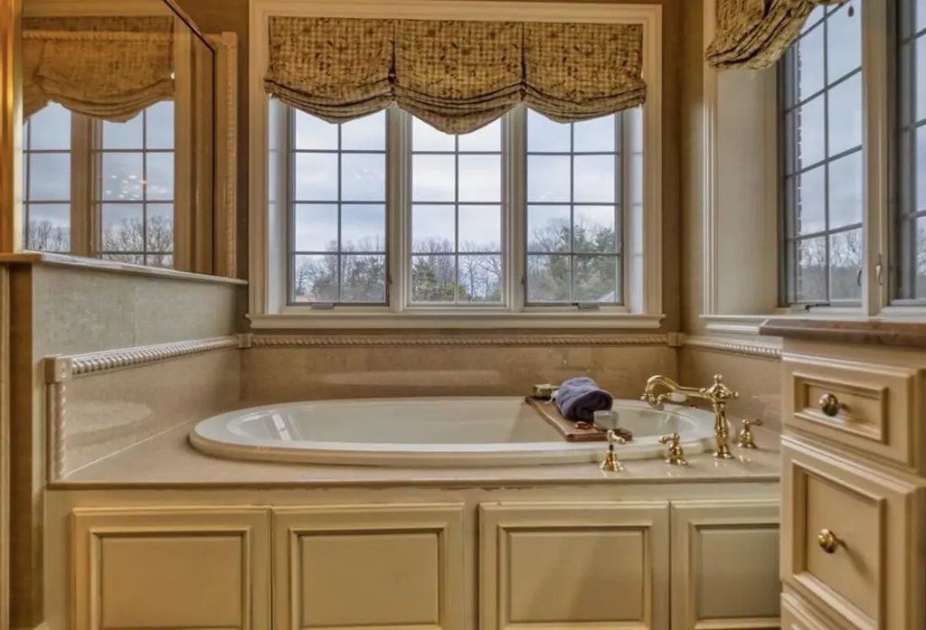 122 Fairway Acres Drive Dunmor KY 42239