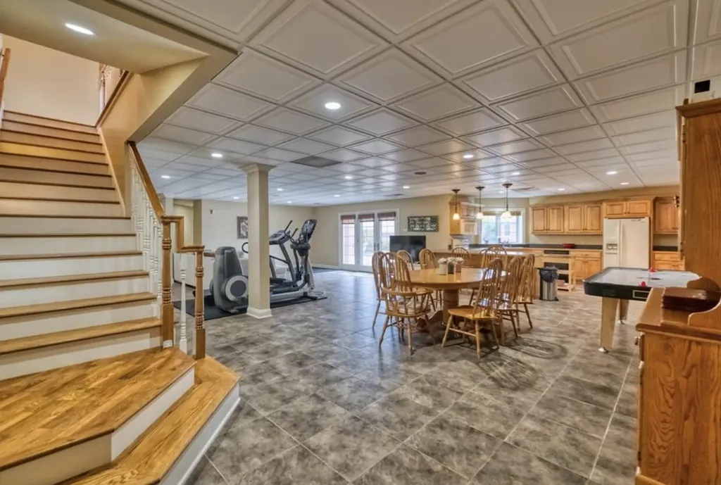 122 Fairway Acres Drive Dunmor KY 42239