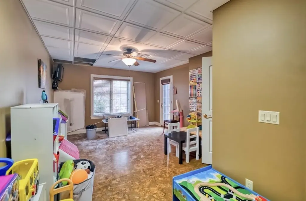 122 Fairway Acres Drive Dunmor KY 42239