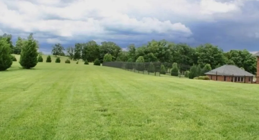 122 Fairway Acres Drive Dunmor KY 42239