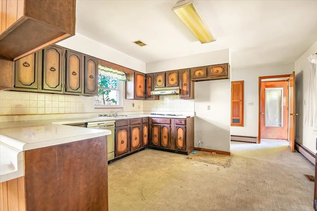 20 N 12th Street Williamsburg KY 40769