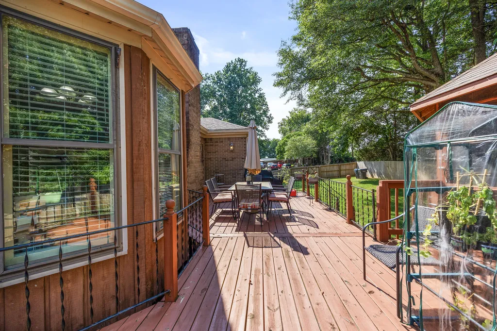 7401 Rambo Way Louisville KY 40228