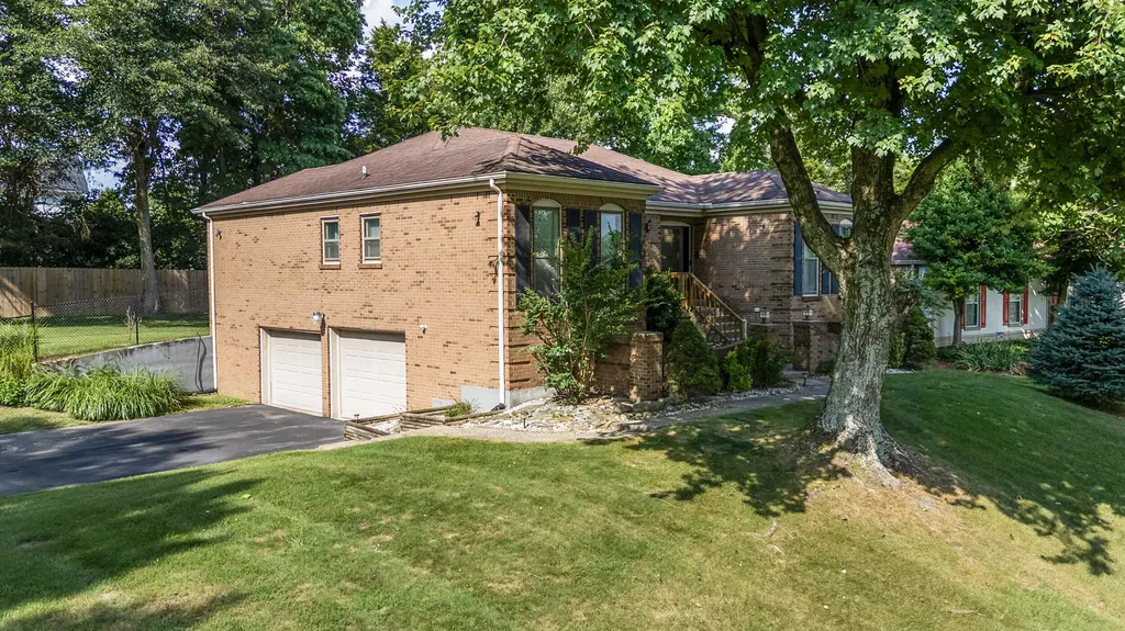 7401 Rambo Way Louisville KY 40228