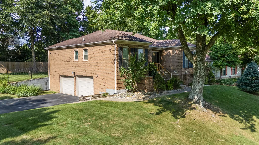 7401 Rambo Way Louisville KY 40228