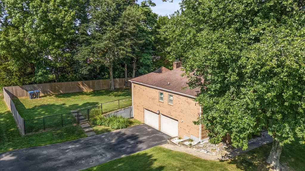 7401 Rambo Way Louisville KY 40228