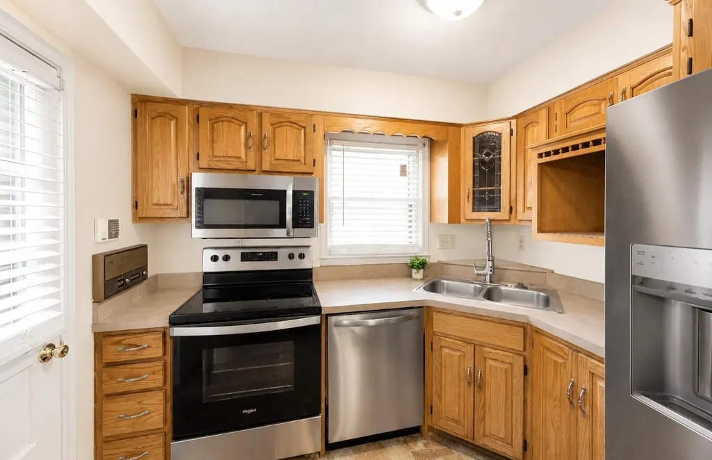 7401 Rambo Way Louisville KY 40228