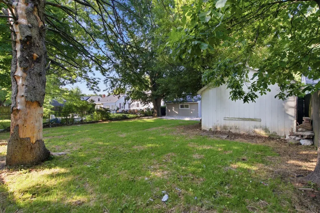 1645 Liberty Road Lexington KY 40505