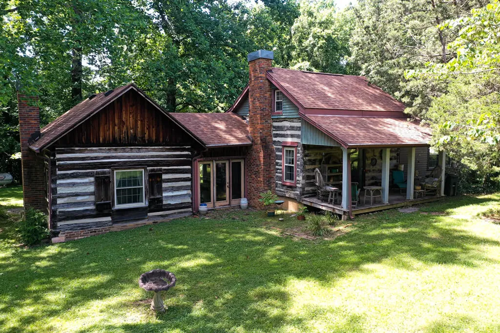 410 Canton Lakeshore Drive Cadiz KY 42211