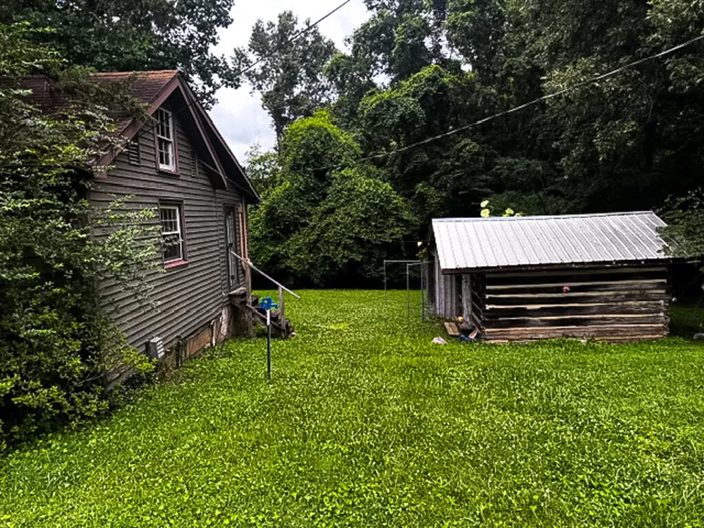 410 Canton Lakeshore Drive Cadiz KY 42211