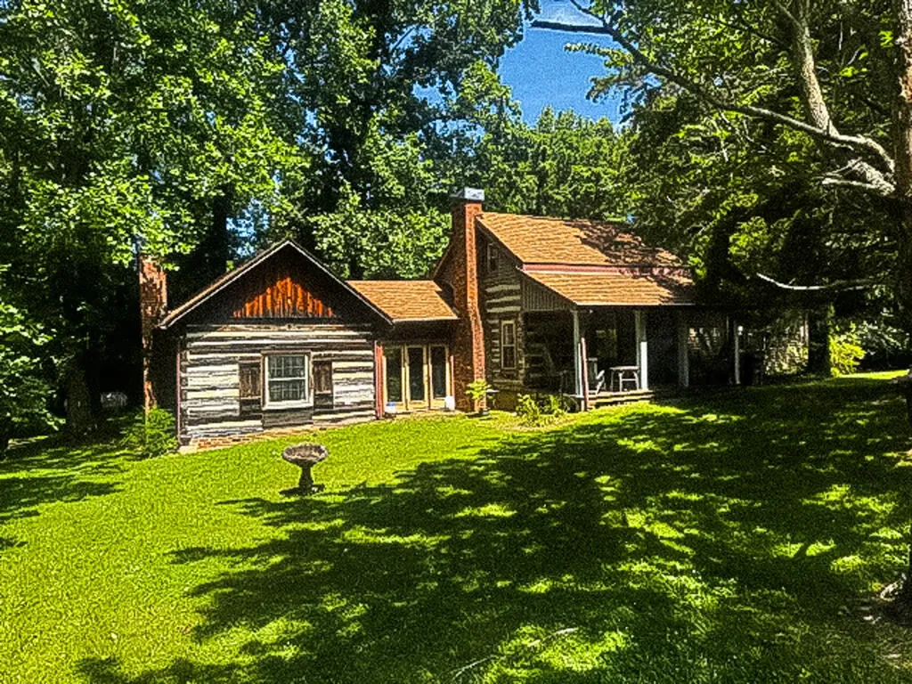 410 Canton Lakeshore Drive Cadiz KY 42211