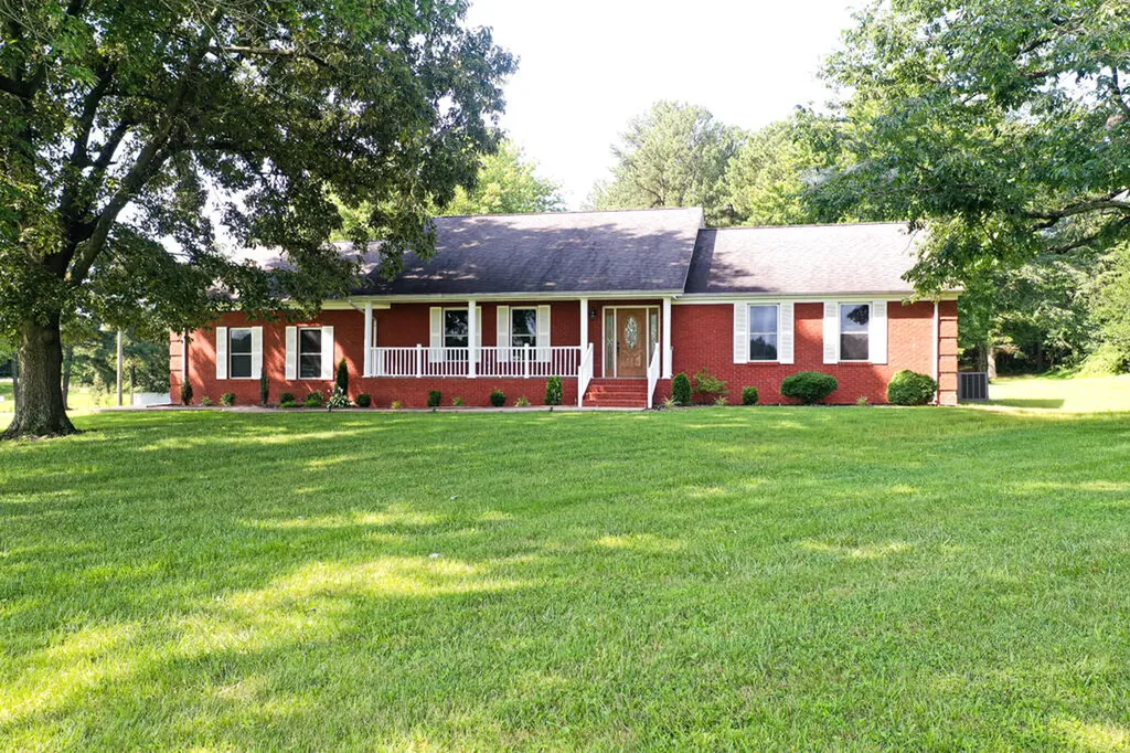 4213 Kentucky 80 W Mayfield KY 42066
