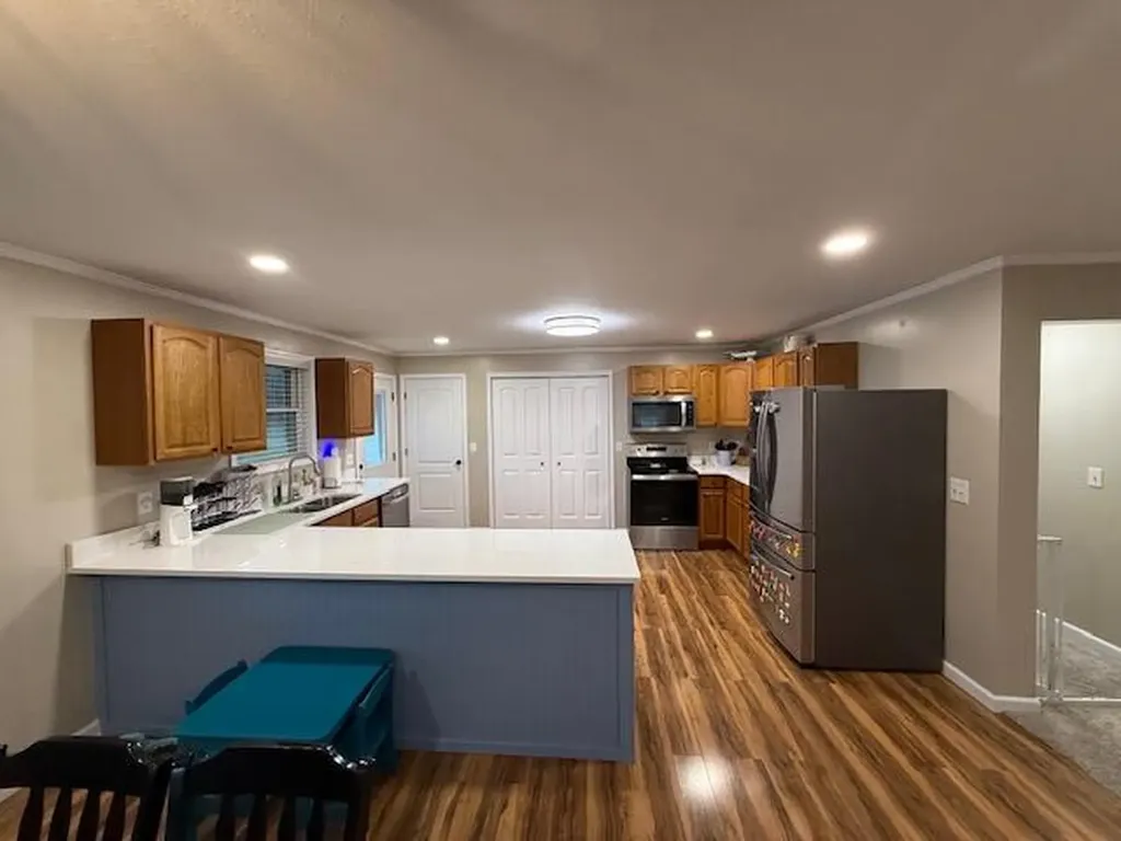 4213 Kentucky 80 W Mayfield KY 42066