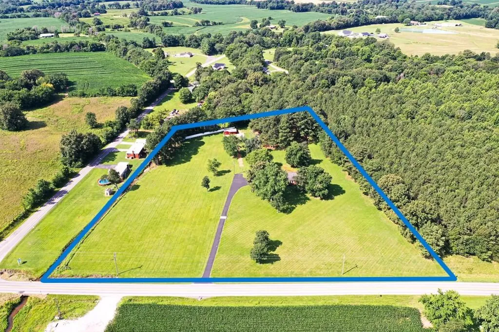 4213 Kentucky 80 W Mayfield KY 42066