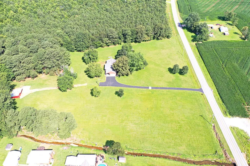 4213 Kentucky 80 W Mayfield KY 42066
