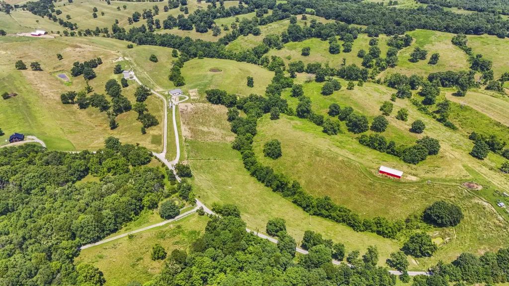 1518 Hughes Lane Cynthiana KY 41031