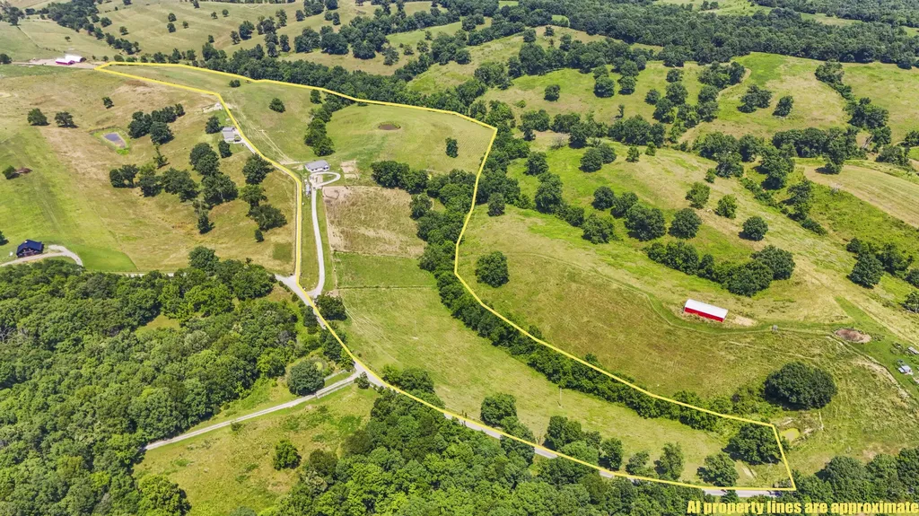 1518 Hughes Lane Cynthiana KY 41031