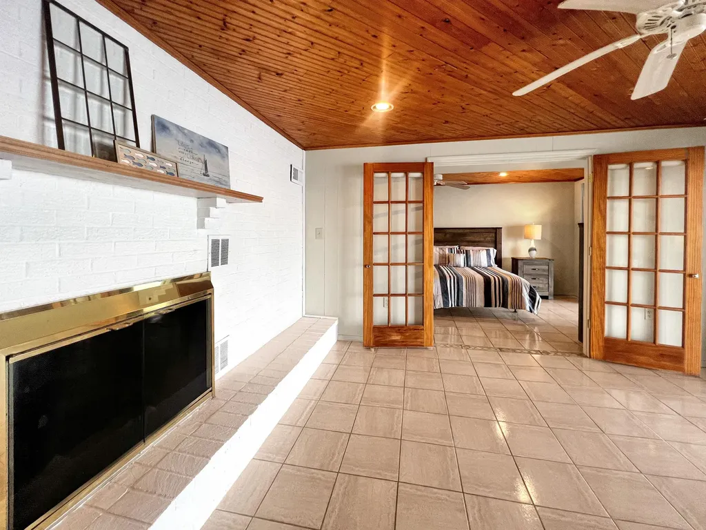 173 Arthur Court Gilbertsville KY 42044