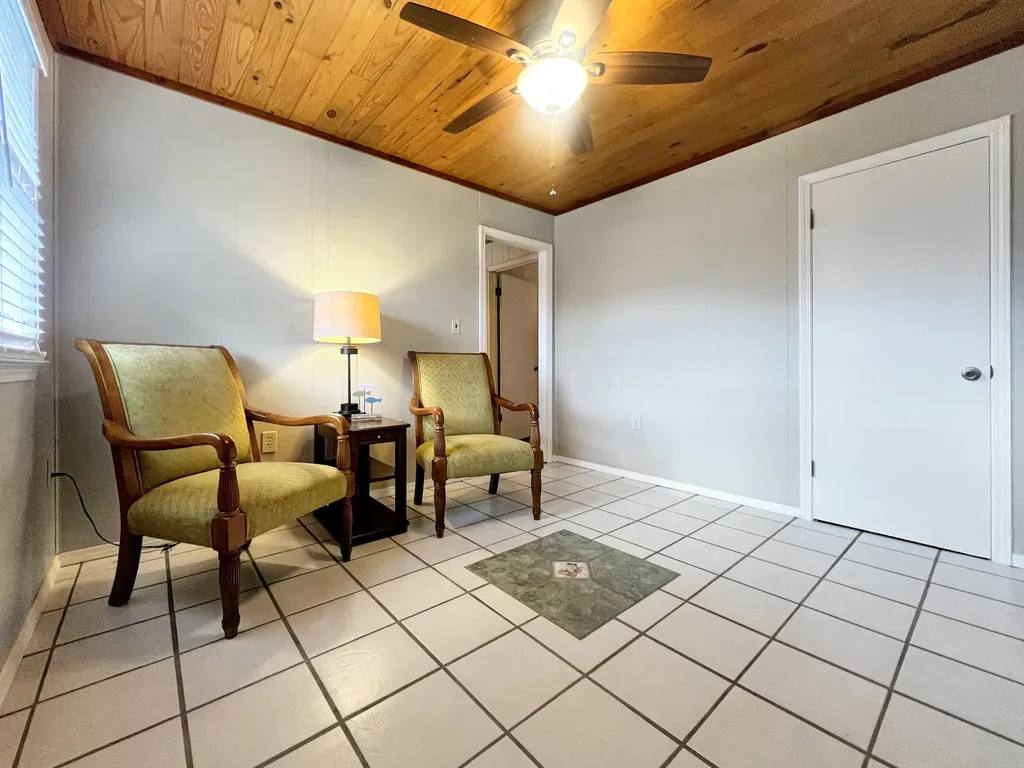 173 Arthur Court Gilbertsville KY 42044