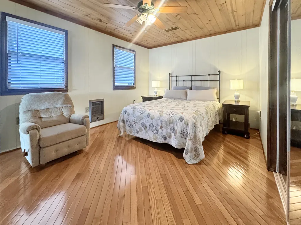 173 Arthur Court Gilbertsville KY 42044