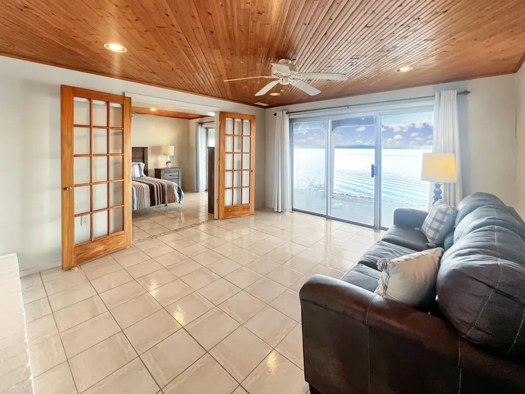 173 Arthur Court Gilbertsville KY 42044