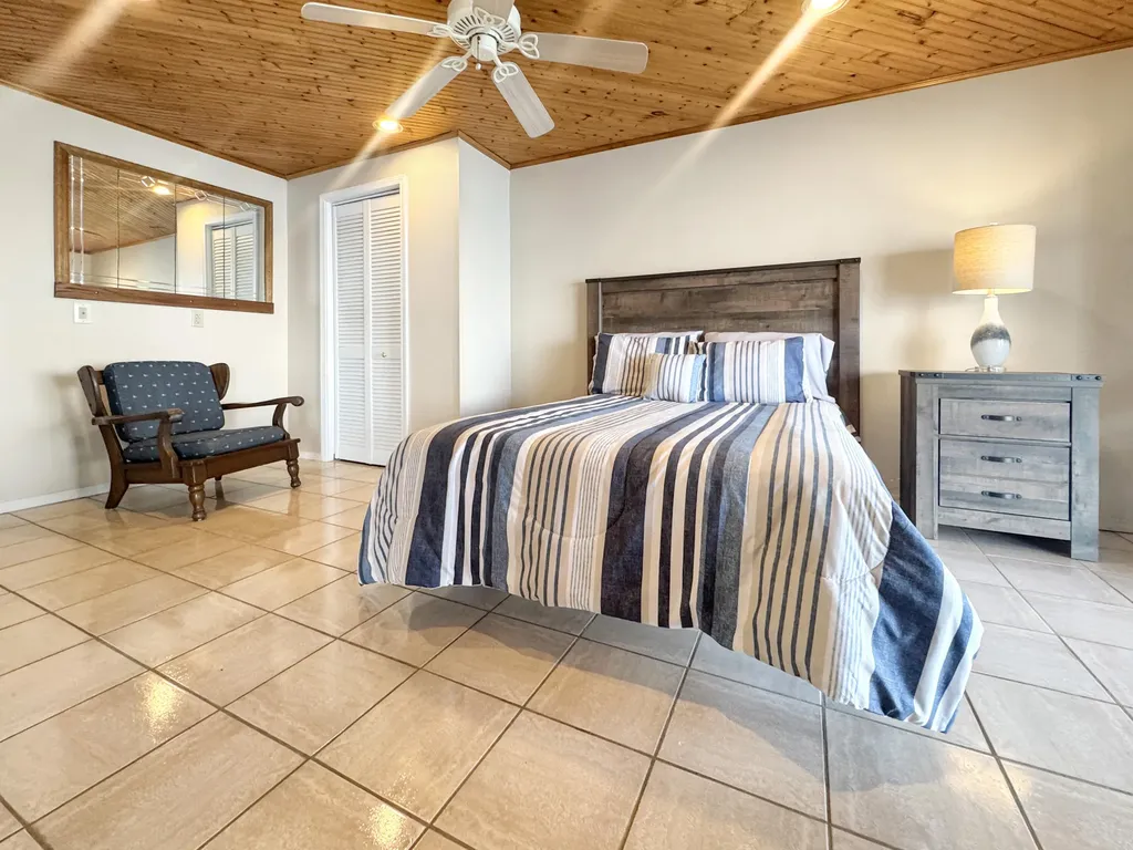 173 Arthur Court Gilbertsville KY 42044