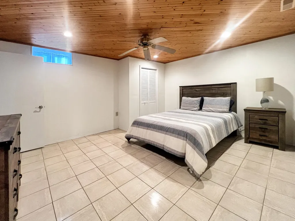 173 Arthur Court Gilbertsville KY 42044