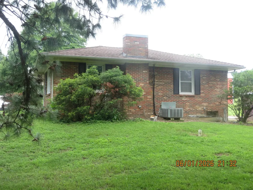 4870 State Highway 288 Clinton KY 42031