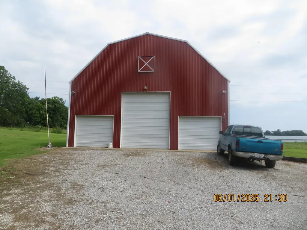 4870 State Highway 288 Clinton KY 42031