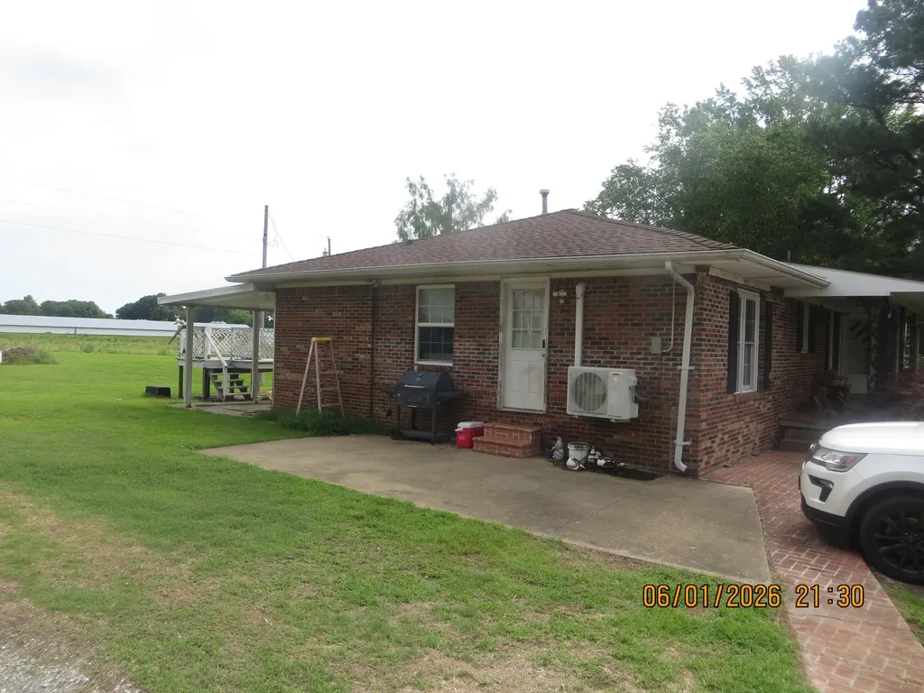 4870 State Highway 288 Clinton KY 42031