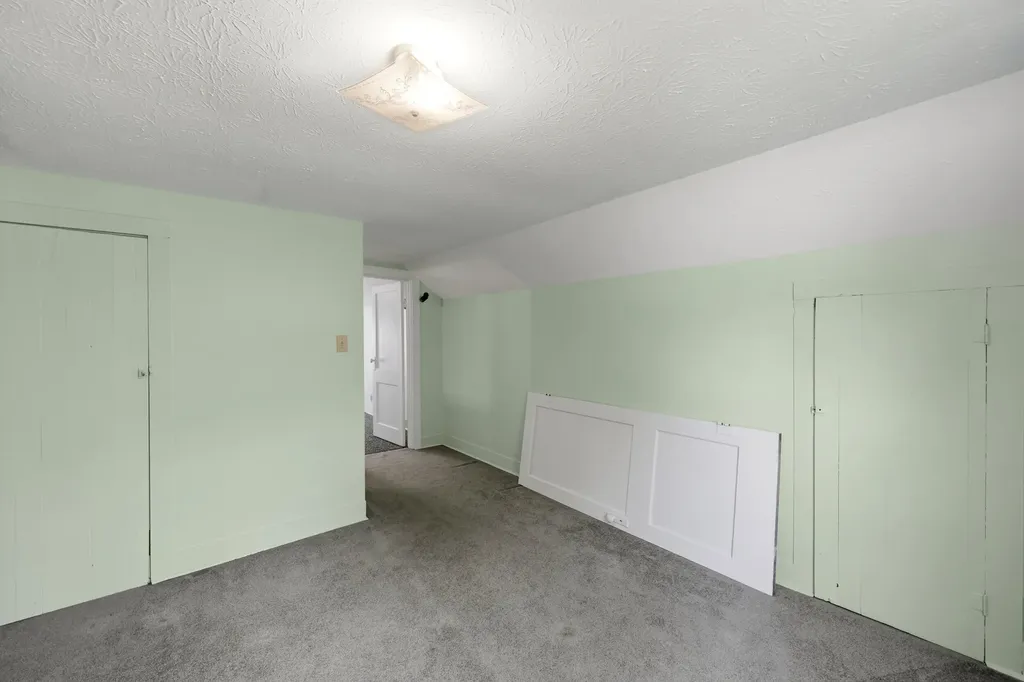 518 Graham Avenue Harrodsburg KY 40330