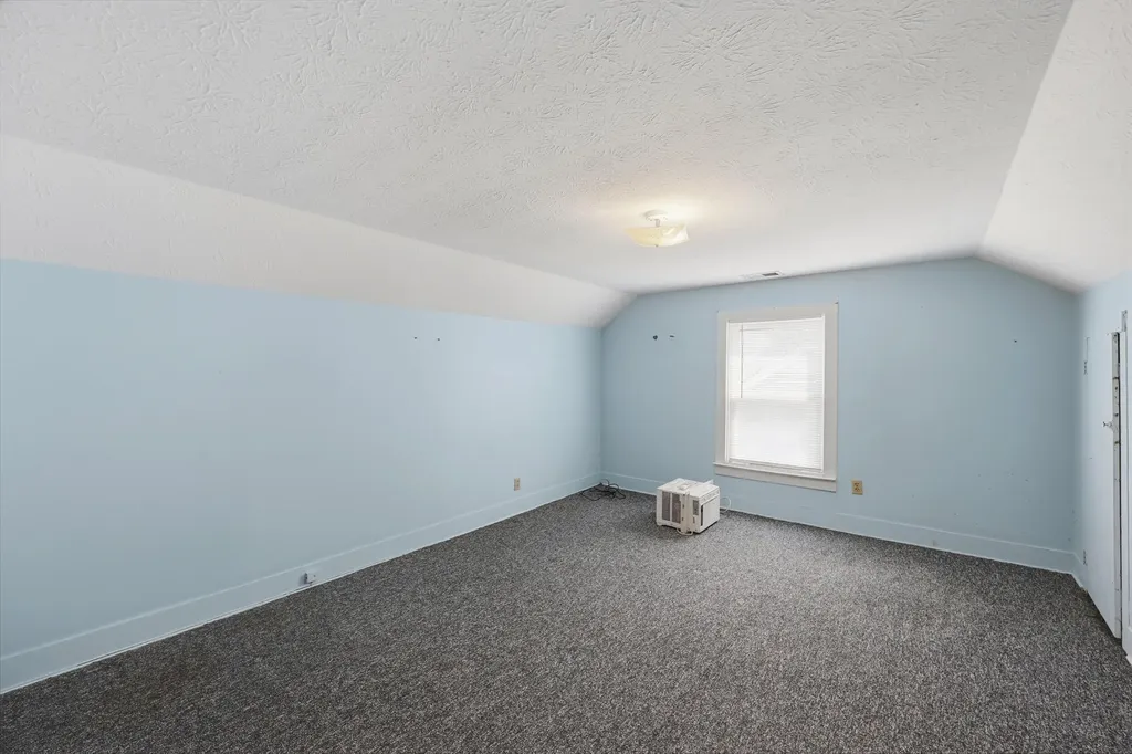518 Graham Avenue Harrodsburg KY 40330