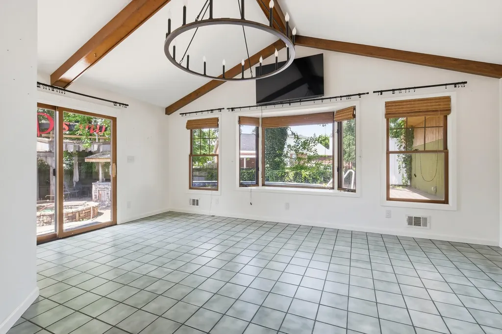 6502 Cady Drive Louisville KY 40258