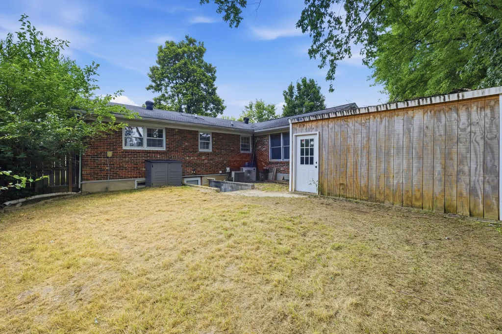 6502 Cady Drive Louisville KY 40258