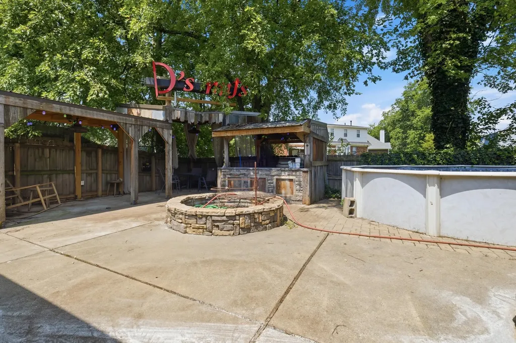 6502 Cady Drive Louisville KY 40258