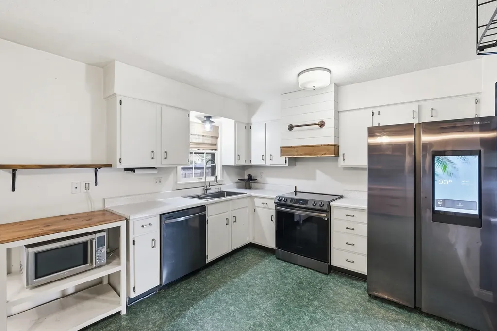 6502 Cady Drive Louisville KY 40258