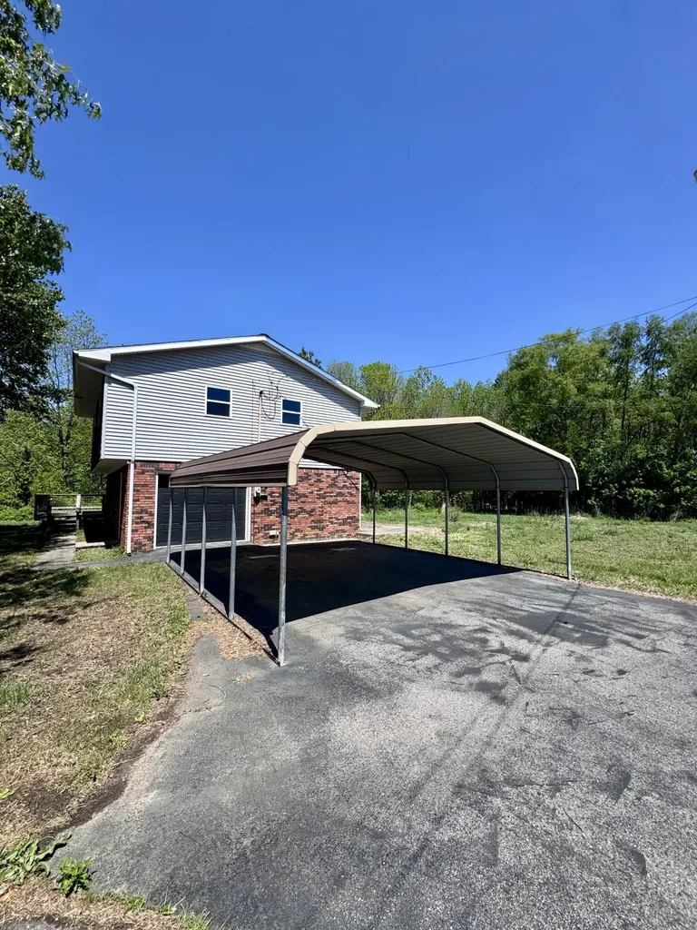 7740 Old Mayfield Road Paducah KY 42003
