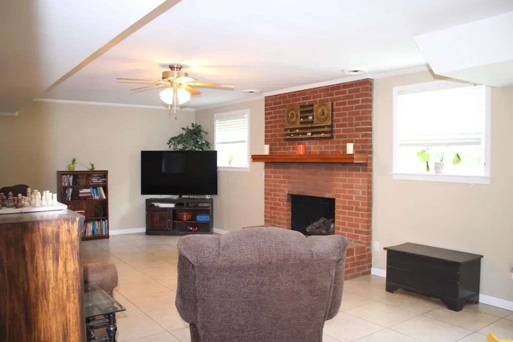 204 Pepper Lane Paducah KY 42001
