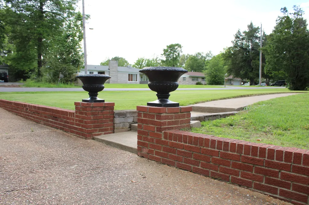 204 Pepper Lane Paducah KY 42001