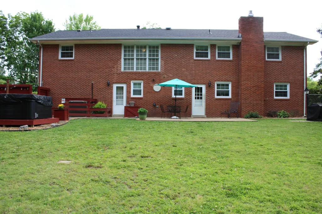 204 Pepper Lane Paducah KY 42001