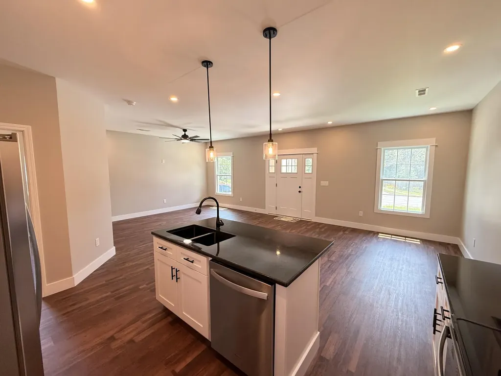 1011 W Shelby Street Junction City KY 40440