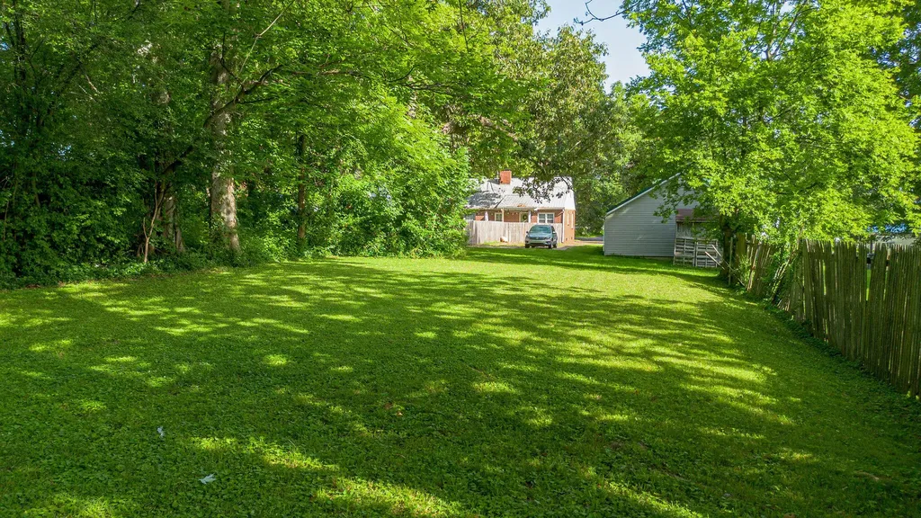 2813 Clark Street Paducah KY 42001
