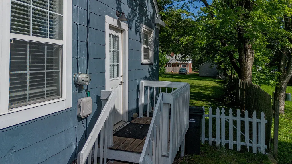 2813 Clark Street Paducah KY 42001