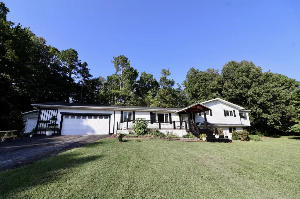 588 Bay Lane Cadiz KY 42211