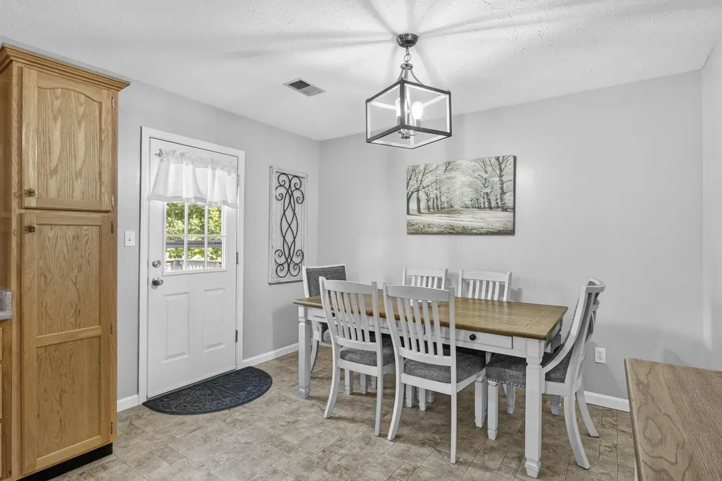 320 Kings Trace Drive Berea KY 40403